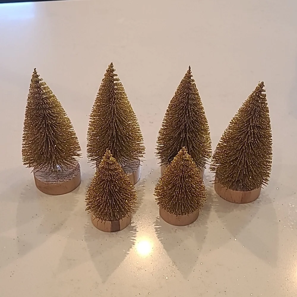 Set 6 NWOT Pottery Barn Gold Bottlebrush Trees